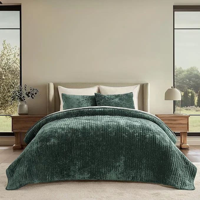 First-Class EVERGRACE Velvet Quilt Set Queen Size Luxurious Soft Striped Channel Bedding Recyclable