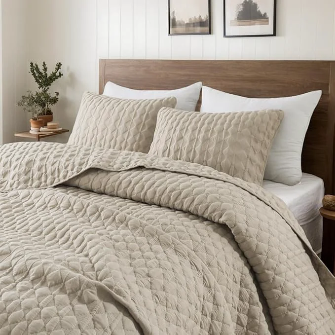 Advanced Beige Quilt King Size Bedding Sets Secure
