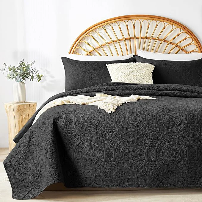 Original WURUIBO Black Quilt Set King Cal King Size Embossing Microfiber Bedspreads Selected