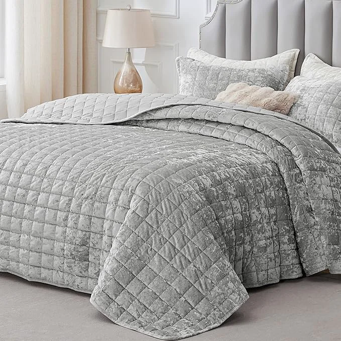Efficient BEDELITE Velvet Quilt Set King Size - Luxury Velvet Comforter Bedding Set 3 Pieces Lightweight Soft Cozy Shiny Light Grey Oversized Bedspread Coverlet for All Seasons with 2 Pillow Shams
