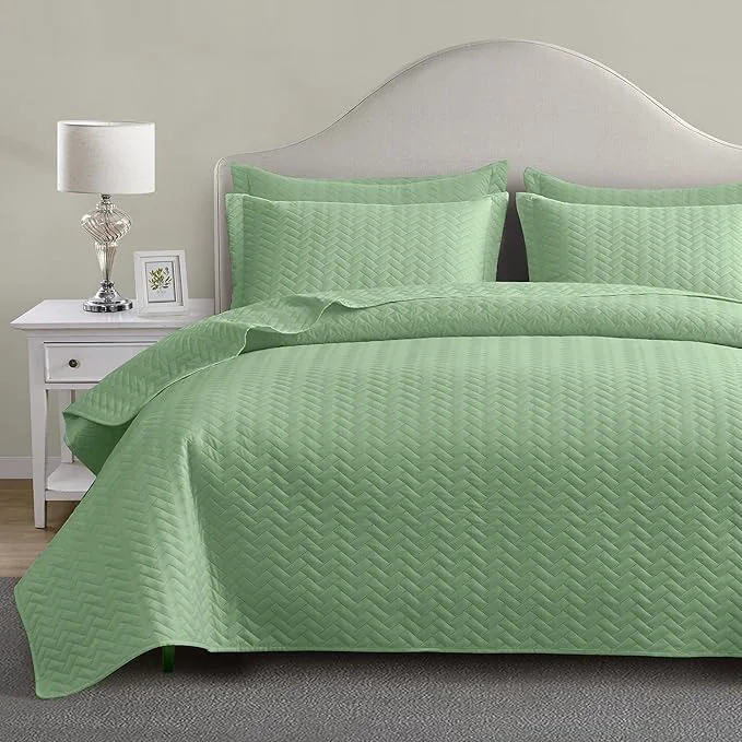 Recyclable Maple amp Stone Quilt Set King Lightweight Mint Green Bedspread Ultrasonic Chevron Pattern Light Coverlet for All Season Comforter Bedding Decor - 3 Piece King Size Bed Cover Sets Casual