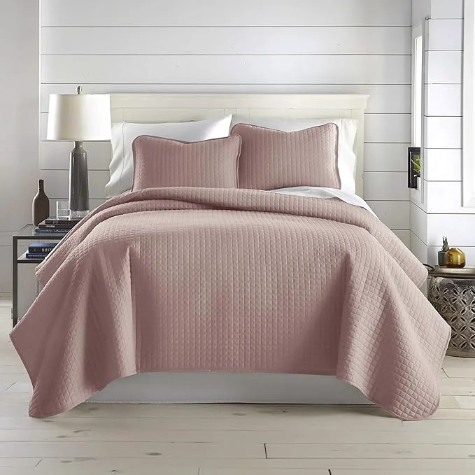 Efficient Southshore Fine Living Inc. Twin Quilt Bedding Set Soft Brushed Microfiber Quilt Twin Coverlet Bedspread Wrinkle amp Pet Hair Resistant Bedding Easy Care with 1 Pillow Sham Lavender Reliable