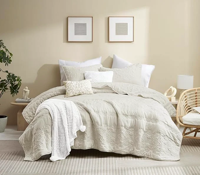 Luxury B2EVER Boho Light Beige Quilt Queen Size Bedding Sets with Pillow Sham Bohemian Lightweight Bedspread Coverlet Farmhouse Floral Vintage Thin Comforter Bed Cover All Season 3 Pieces 90x90 inches First-Class