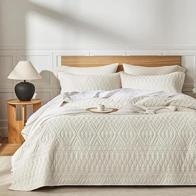 Exceptional akkialla King Cal King Quilt Set Boho Style in a Solid Color Cream Lightweight Microfiber Bedspread Soft and Breathable Coverlet for All Seasons 3-Piece Bedding Set 1 Quilt 2 Pillow Shams Contemporary