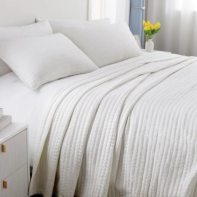 Convenient XL King Quilt Set – 108 quot x98 quot Soft Washed 3-Layer Lightweight Bedspread with Multi-Lock Quilting Minimalist Nordic Bedding All-Season Quilt for Spring amp Summer 1 Quilt 2 Pillow Shams Cream White Classic