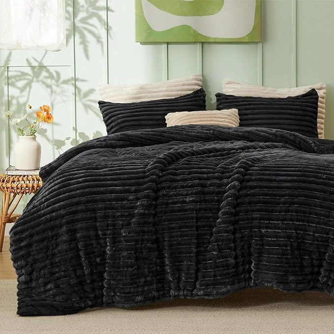 Bedsure Comforter Set Queen Size - GentleSoft™ 3 Pieces Double-Side Fleece Fluffy Black Comforter Set Cozy Striped Room Decor Aesthetic Luxury Bedding Queen Size 2 Pillowcases 90x90 Inches Superior
