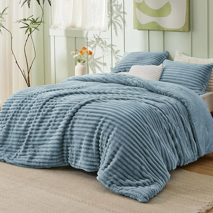 Bedsure King Comforter - GentleSoft™ 3 Pieces Double-Side Fleece Fluffy Mineral Blue Comforter Set Cozy Striped Room Decor Aesthetic Luxury King Size Bedding with 2 Pillowcases 104x90 Inches Expertly Made