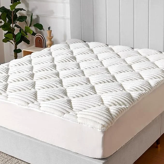 Reusable Novilla Fleece Mattress Topper Queen Warm Sherpa Mattress Pad Cloud-Like Soft Bed Cover for Winter Deep Pocket fits up to 21 quot Machine Washable Minimalist