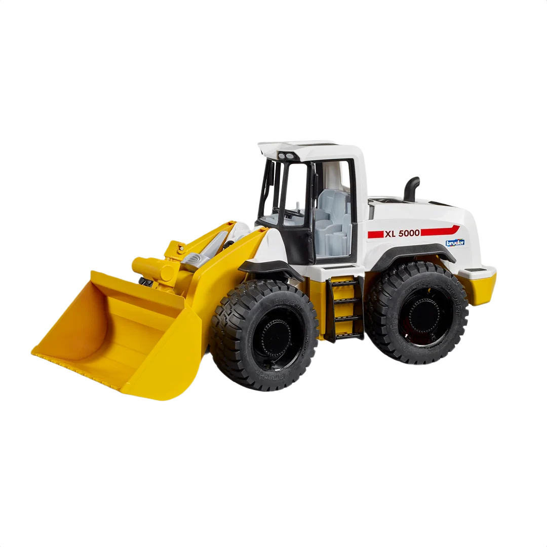 Innovative Bruder XL 5000 Wheel Loader Detailed