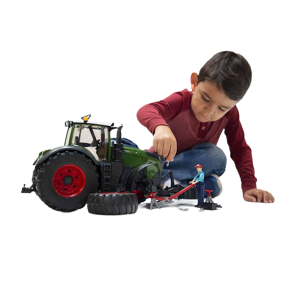 Versatile Bruder Fendt X 1000 Tractor with Repair Accessories Original