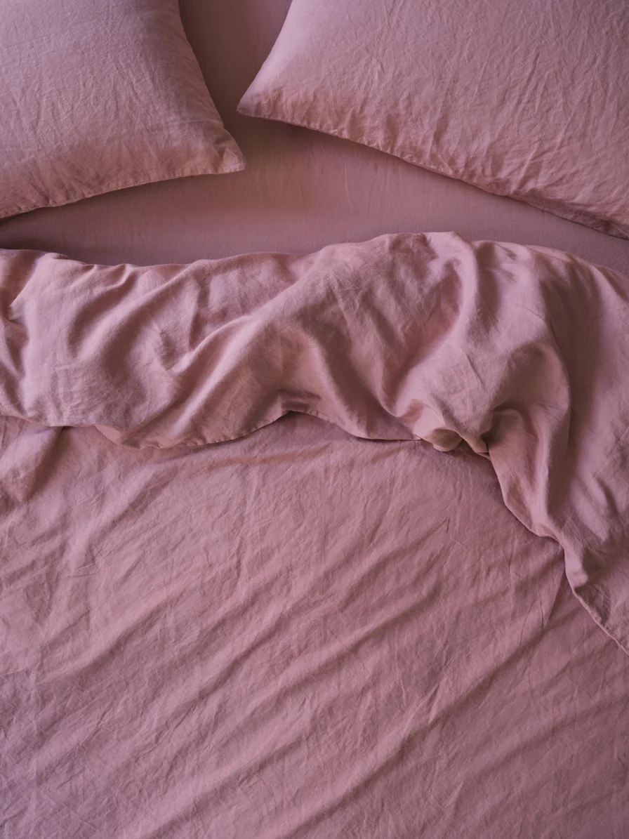 High-End Raspberry Linen Blend Duvet Cover Crafted