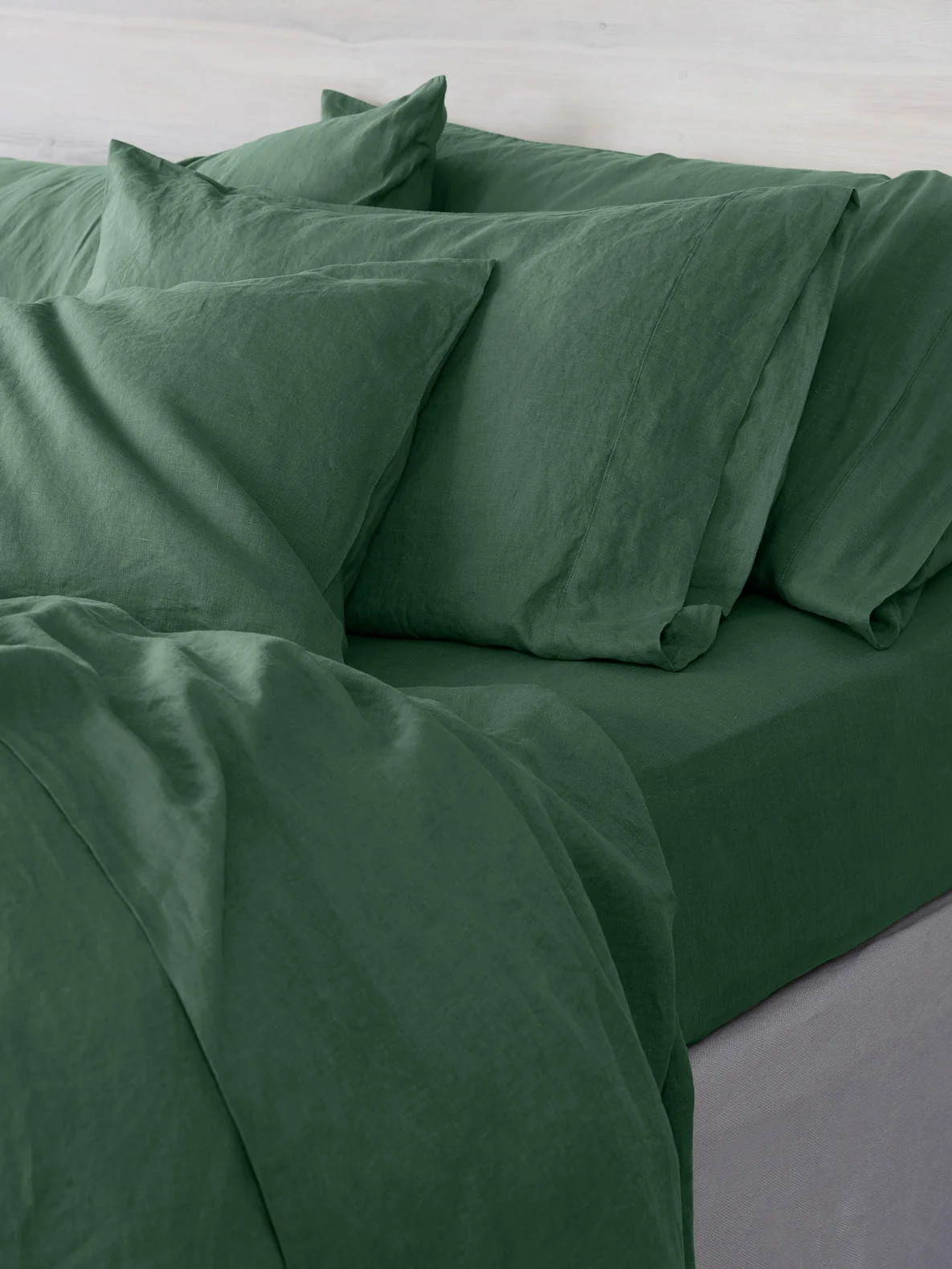 Versatile Elm Green Linen Blend Fitted Sheet High-Performance