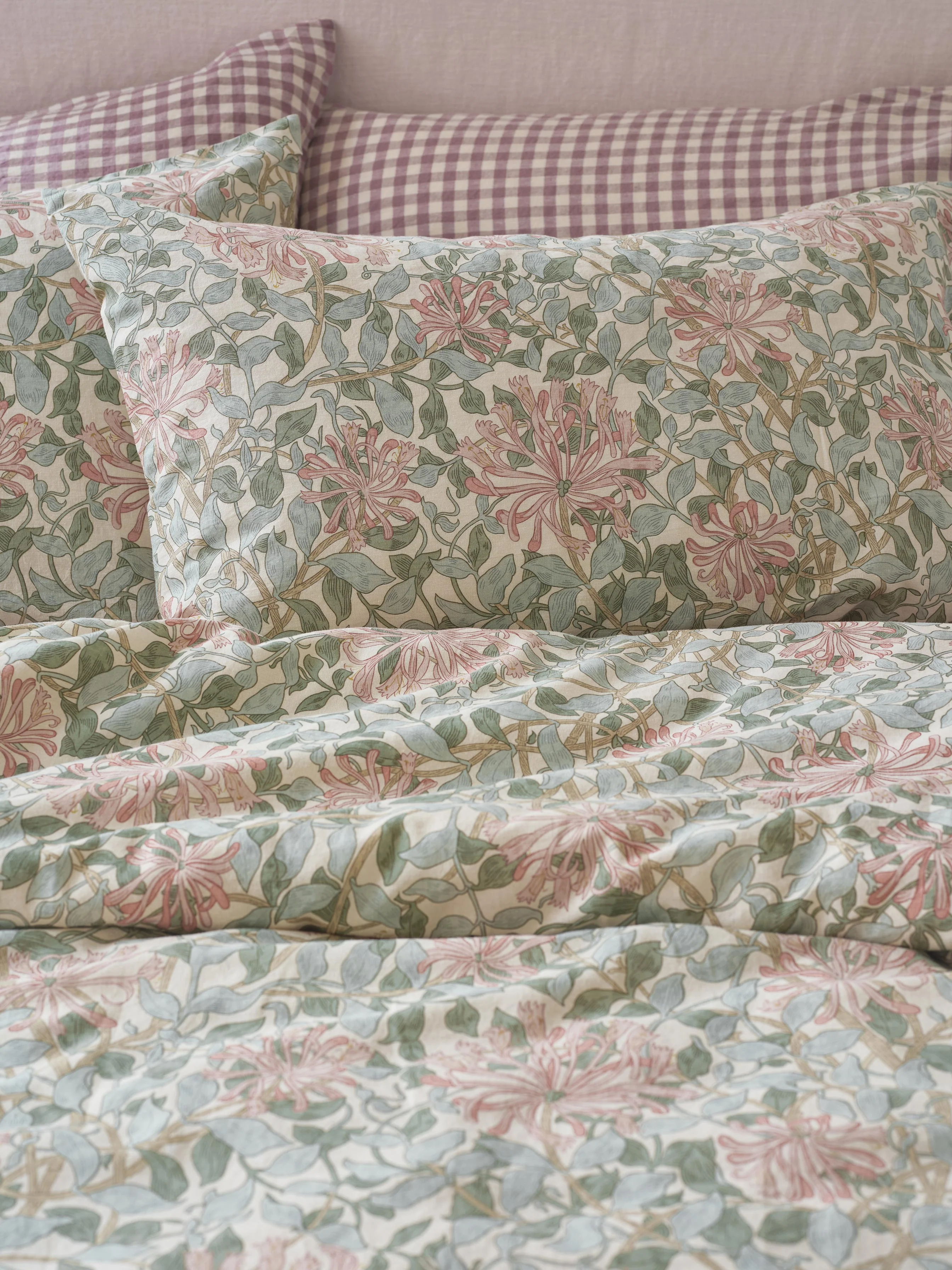User-Friendly Soft Sage Honeysuckle Linen Blend Pillowcases Pair Top-Quality