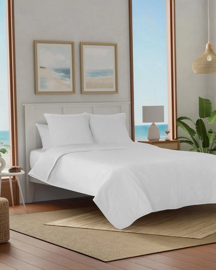 Safe Ocean Isle White Quilt Responsible