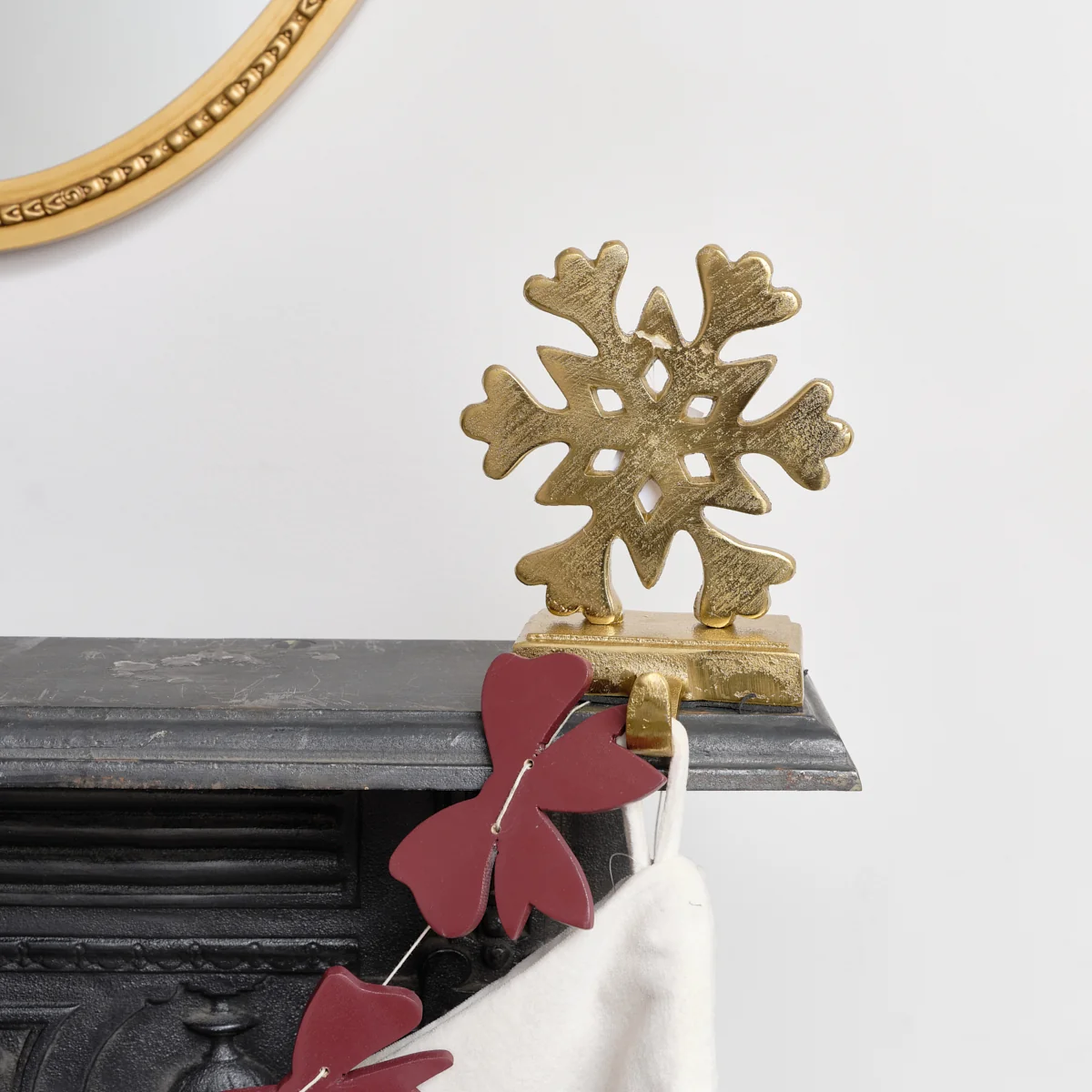 Long-Lasting Gold Snowflake Christmas Stocking Holder Eco-Friendly