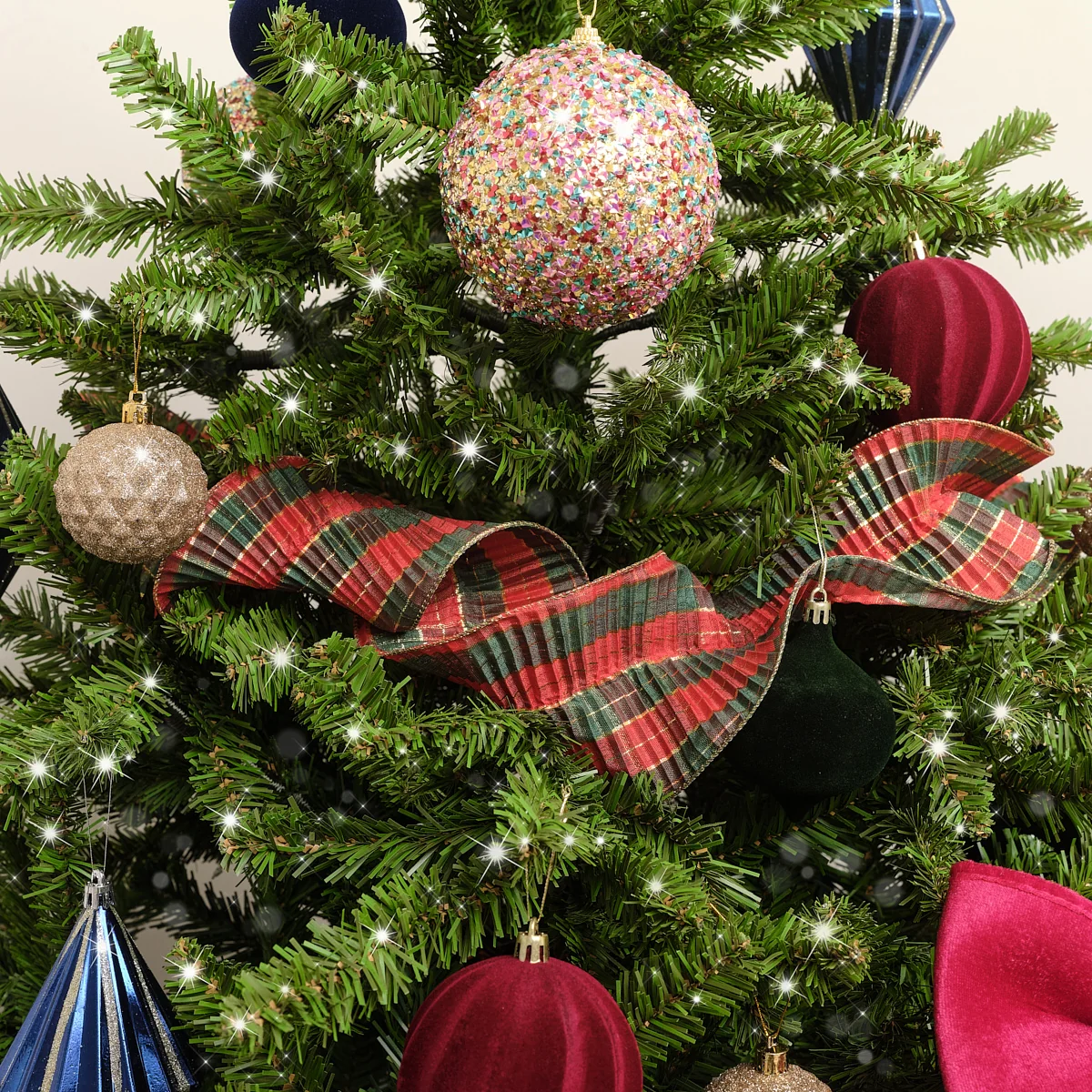 Pure Red and Green Tartan Ruffle Christmas Tree Ribbon - 270cm 2.7m 106.3' Sophisticated