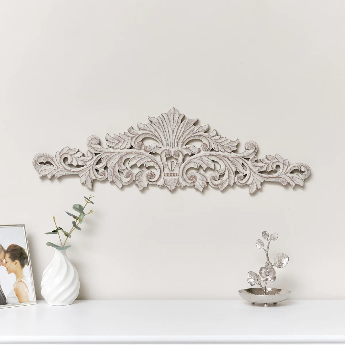 Efficient Vintage White Distressed Fleur De Lys Wall Plaque Elite