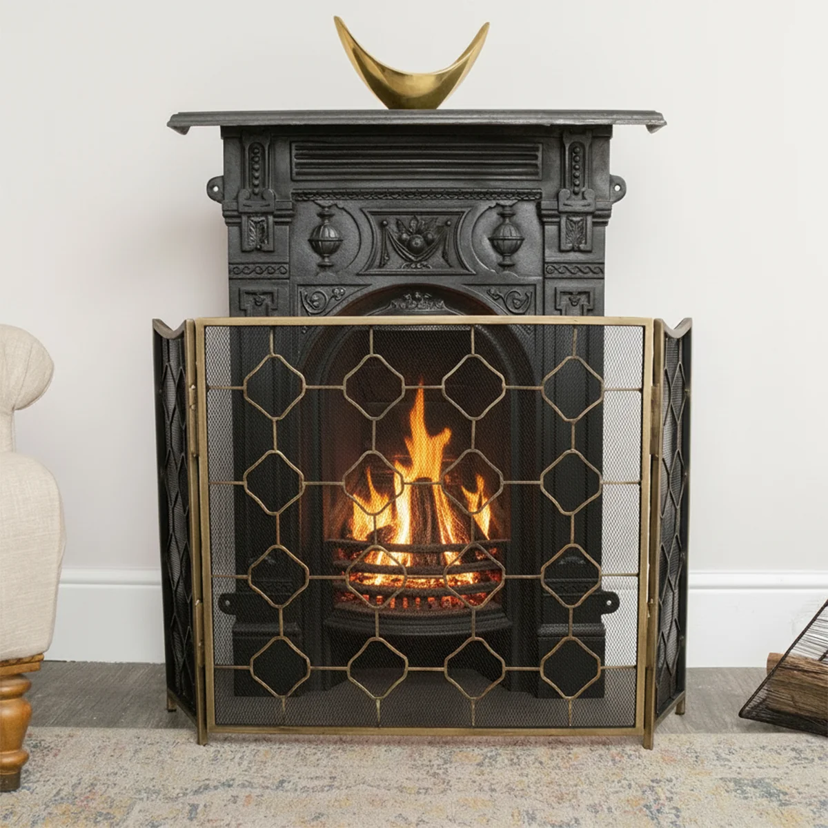 Superior Antique Gold Geometric Detailed Metal Fire Screen - 106cm x 62.5cm Expertly Made