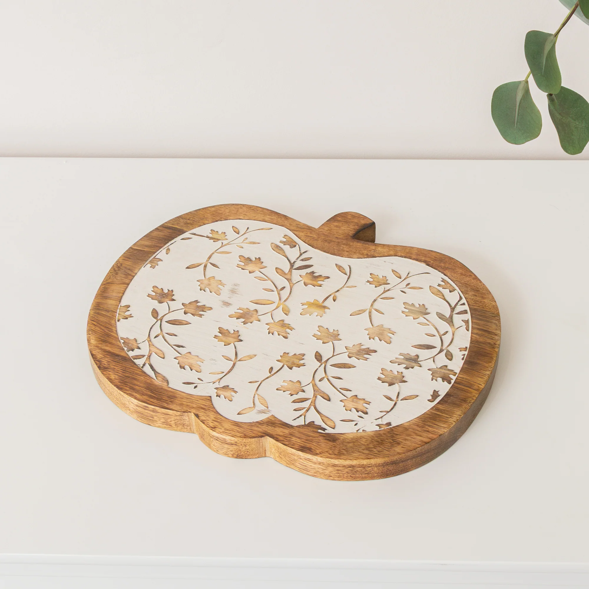 Trusted Large White Distressed Wooden Pumpkin Shaped Display Chopping Board - 30cm Original Design