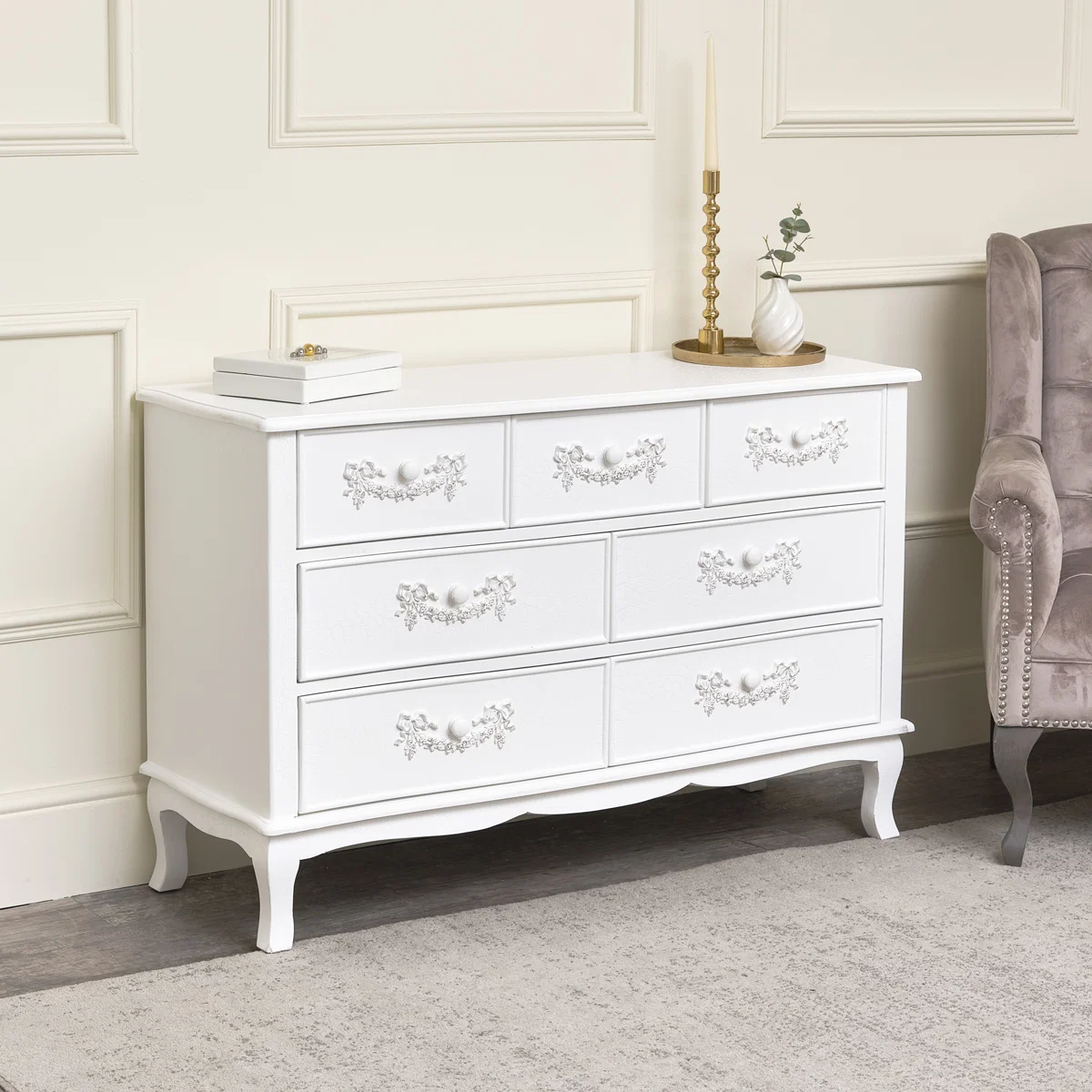 Official Antique White 7 Drawer Chest of Drawers - Pays Blanc Range - Damaged second Relaxed