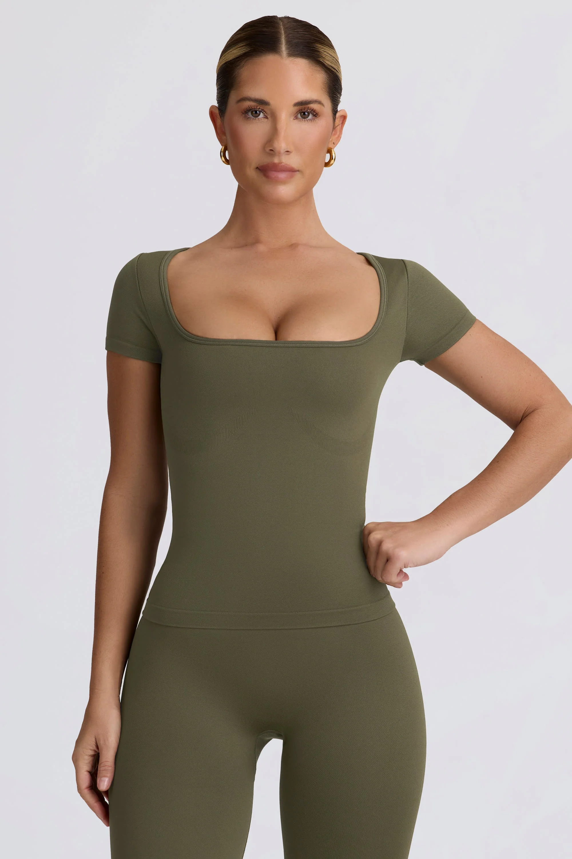 Fashionable Super Sculpt Seamless T-Shirt in Light Green Enhanced