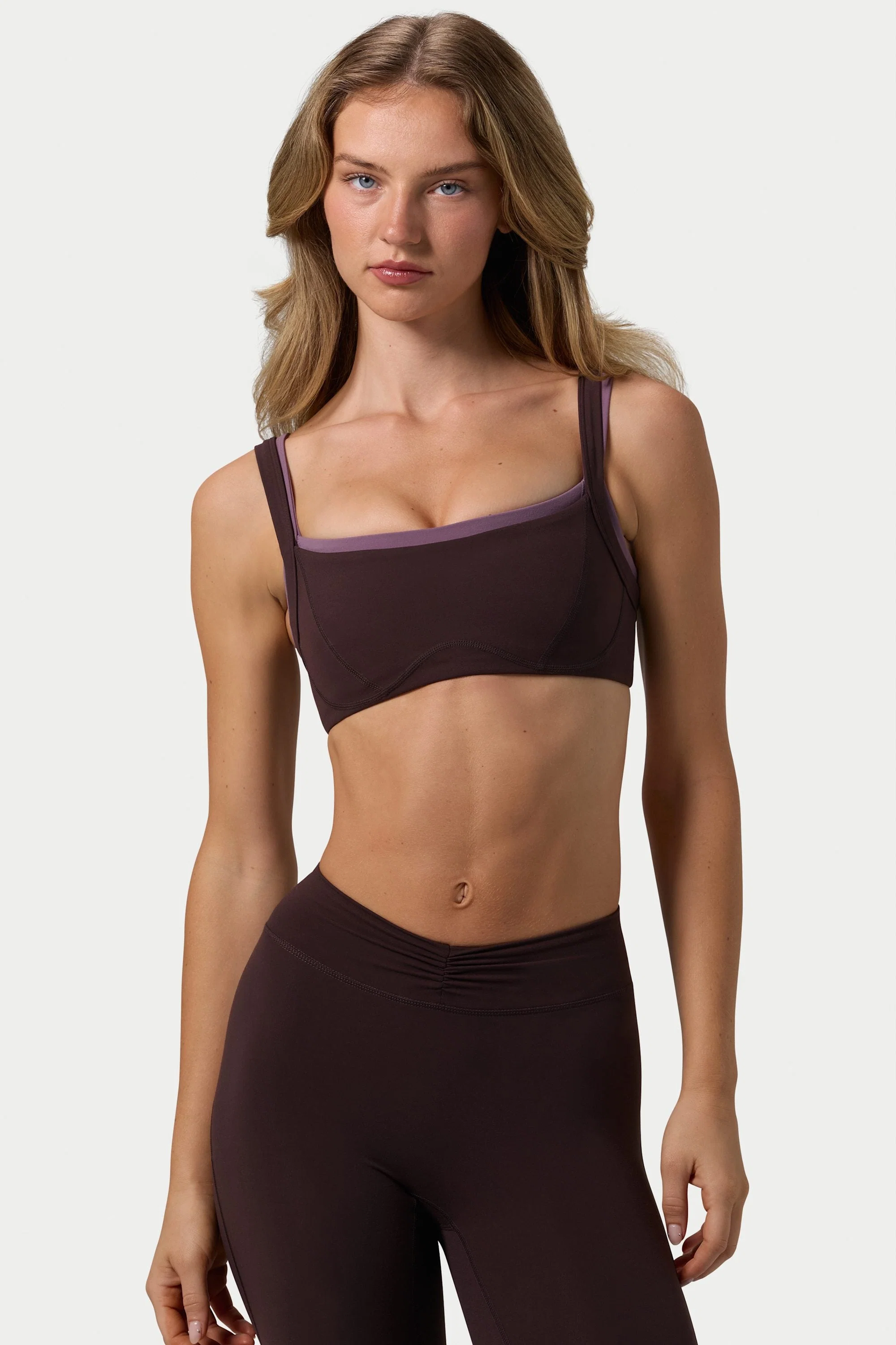 Recyclable Soft Active Seam-Detail Sports Bra in Espresso Top-Quality