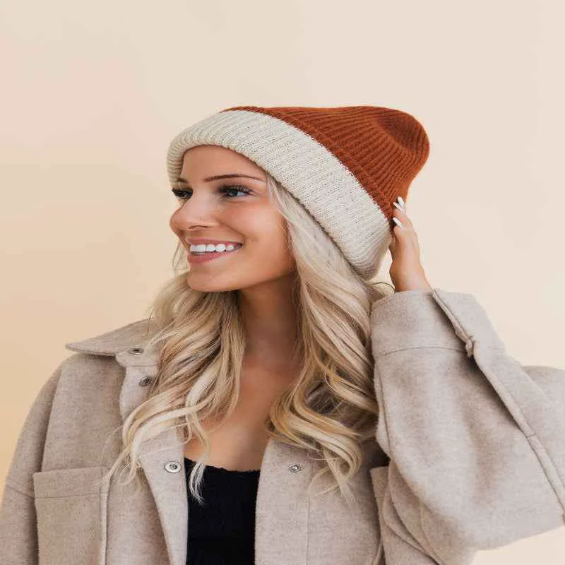 Traditional Two-Tone Knit Beanie Reliable