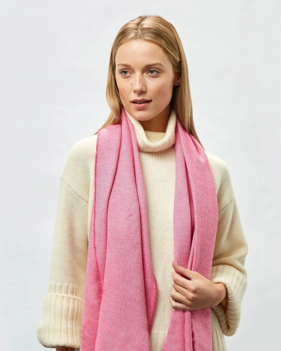 Official Foxford Pink Twill Extra-Fine Merino Scarf Trendy