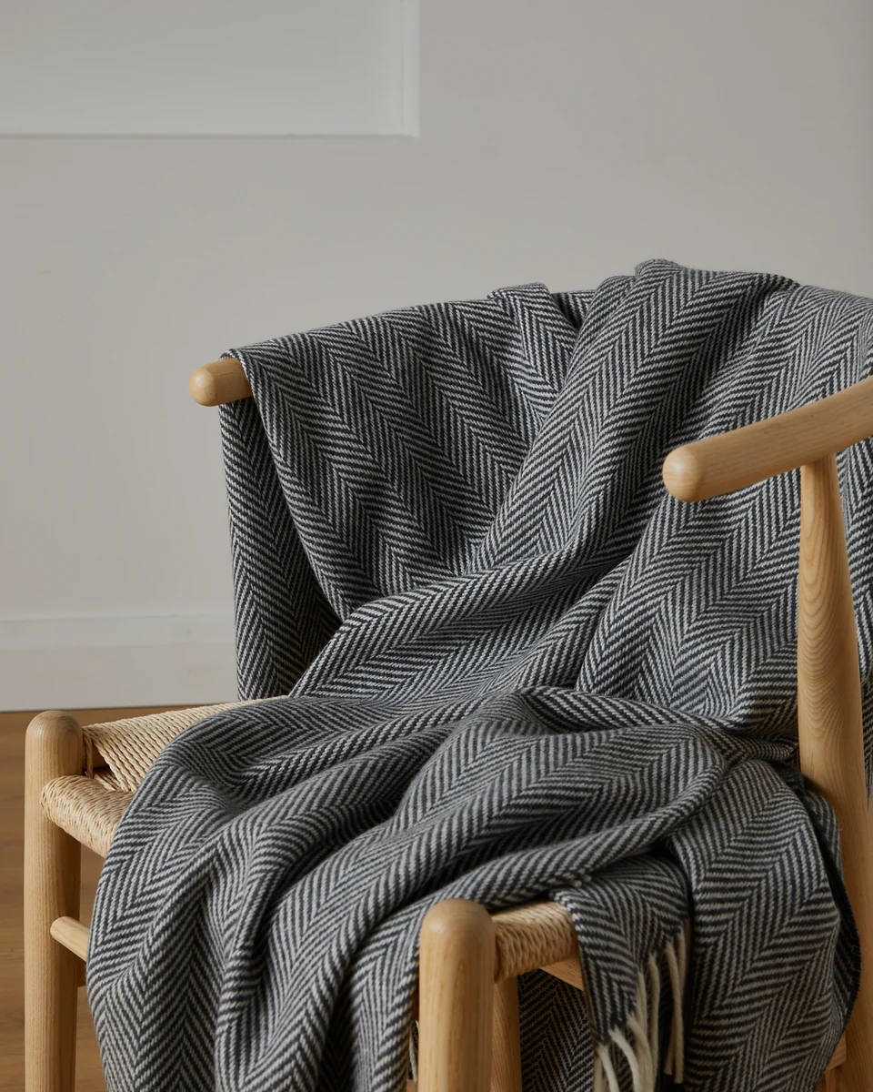 Elite Foxford Belleek Cashmere and Lambswool Throw Breathable