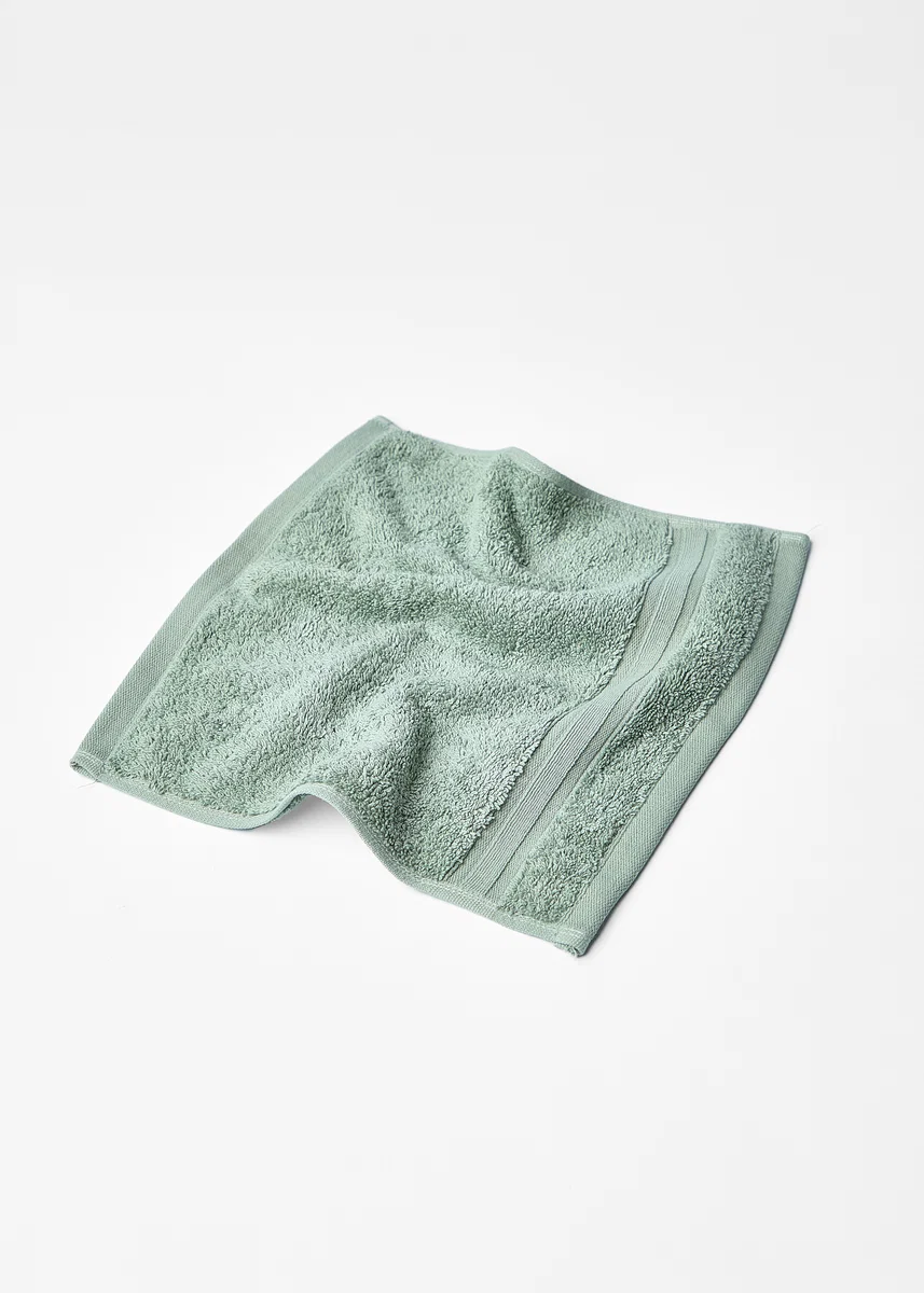 Detailed Foxford Luxury Cotton Face Towel- Eucalyptus Long-Lasting