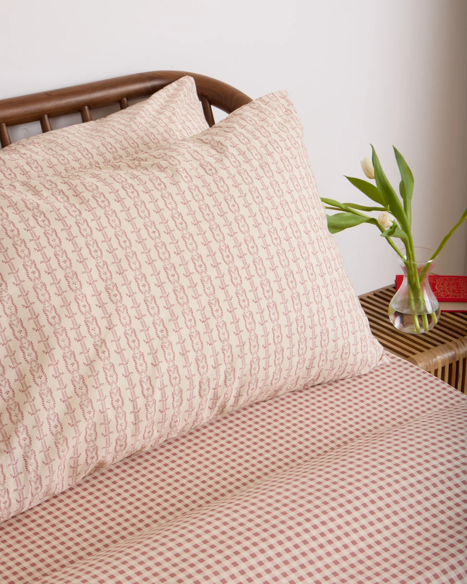 Authentic Foxford Poppy Pillowcase Set Stylish