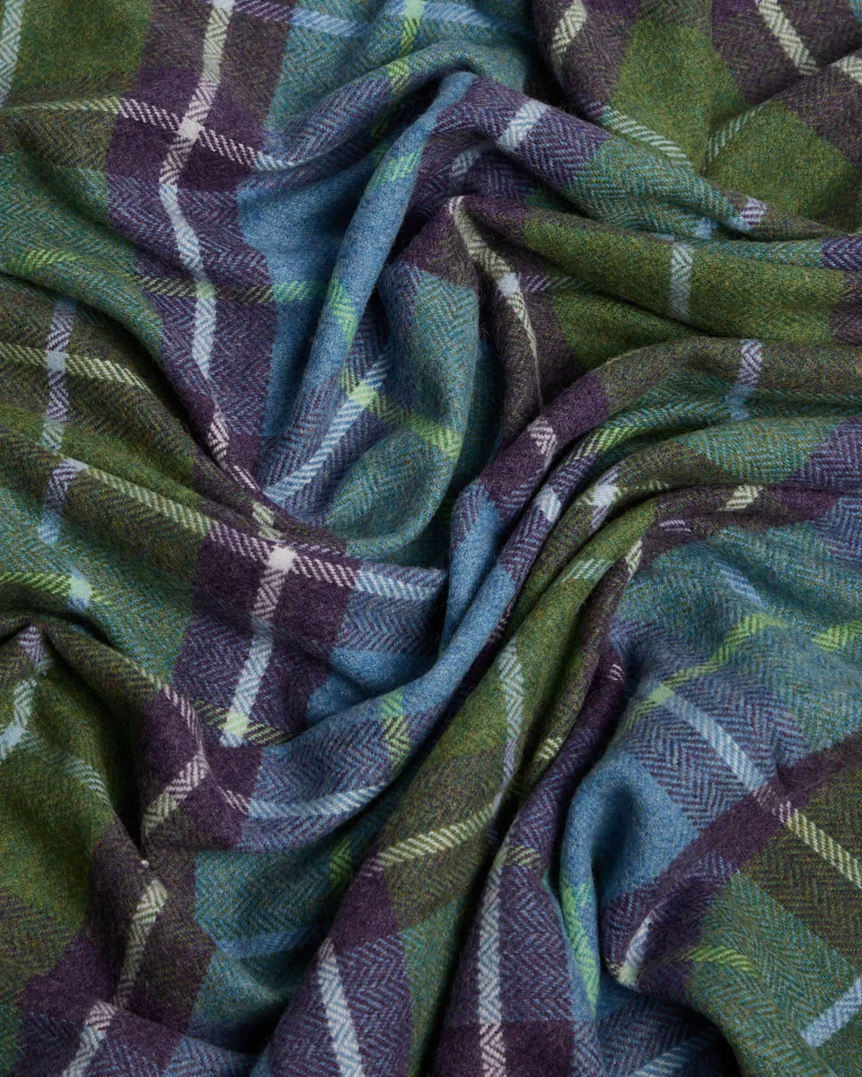 User-Friendly Foxford Connemara Lambswool Comfort Throw Flexible