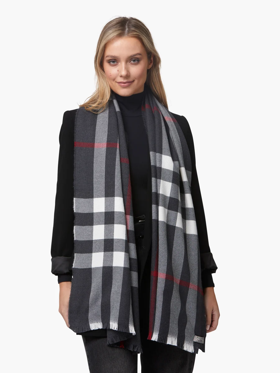 Superior Foxford Black Red Classic Extra-Fine Merino Scarf Clean