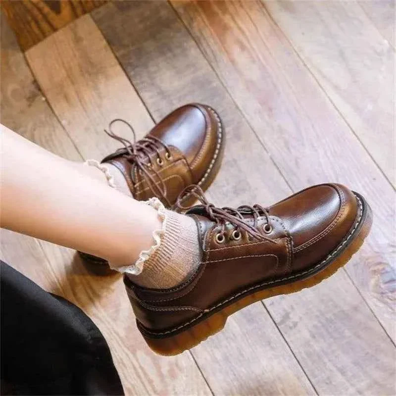 Optimized Lace-Up Oxford Style Casual Shoes – Round Toe Chunky Sole Shoes in Black Brown Detailed