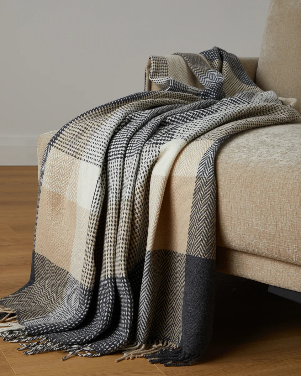 Classic Foxford Downpatrick Cashmere and Lambswool Throw Original