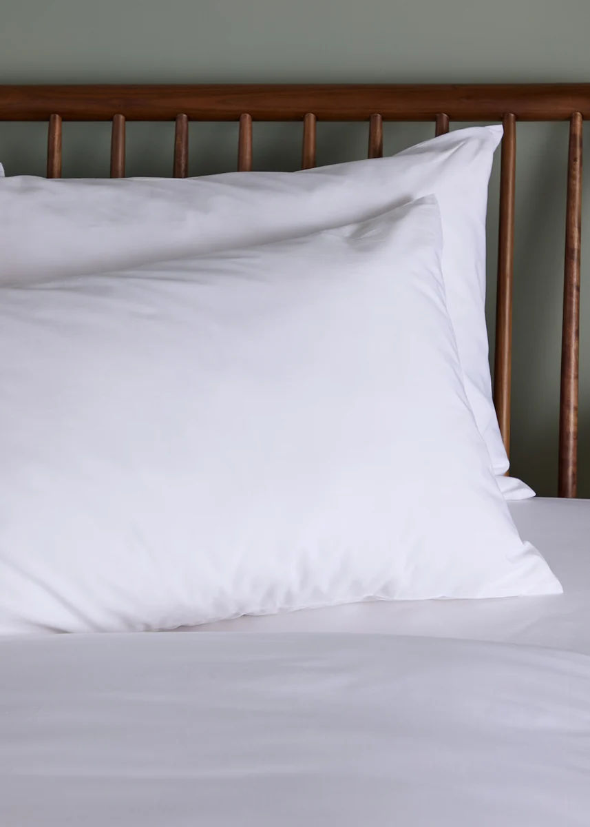 Solid Foxford Evelyn White Pillowcase Set Official