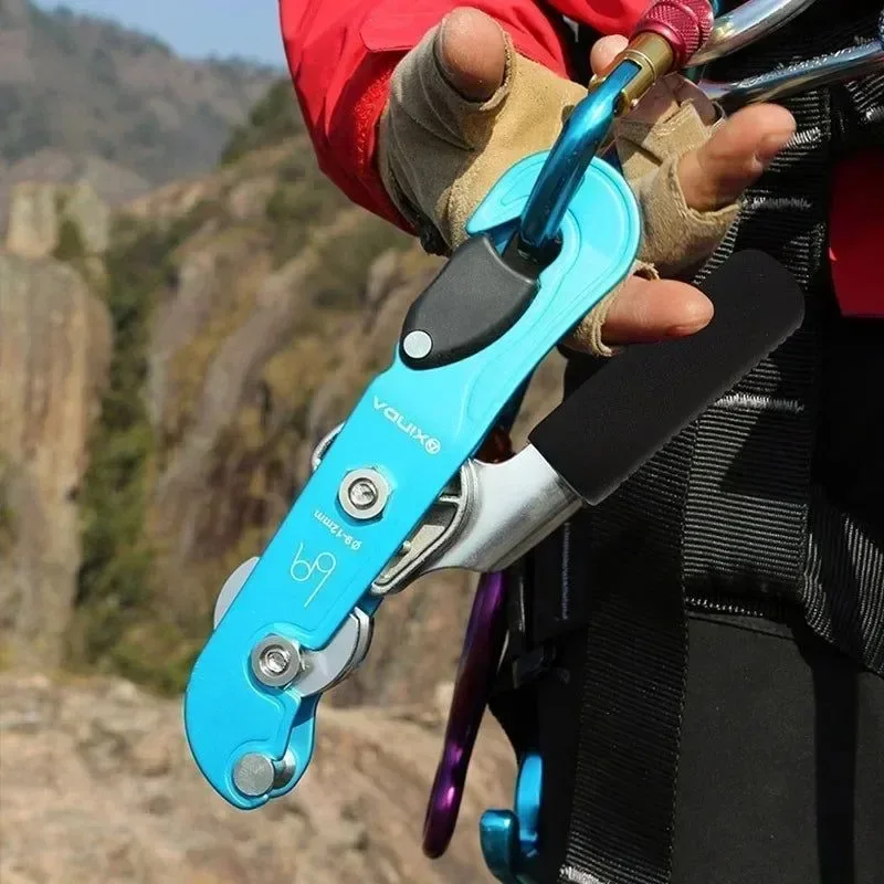 Outstanding Outdoor Rock Climbing Handle-Controlled Abseiling Device - Rappelling and Descent Gear Fashionable