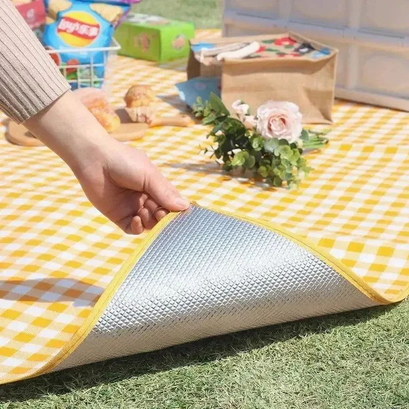 Elite Esterilla de picnic impermeable de doble cara - Esterilla de aluminio para camping y playa 3 tamaños Detailed