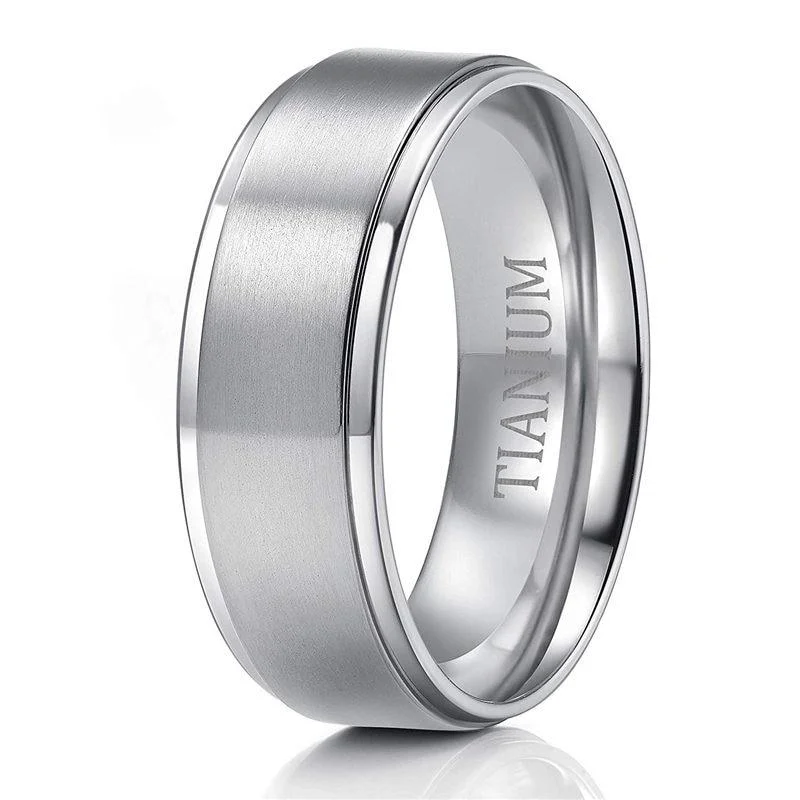 Consistent Anillo de titanio plateado cepillado Unique