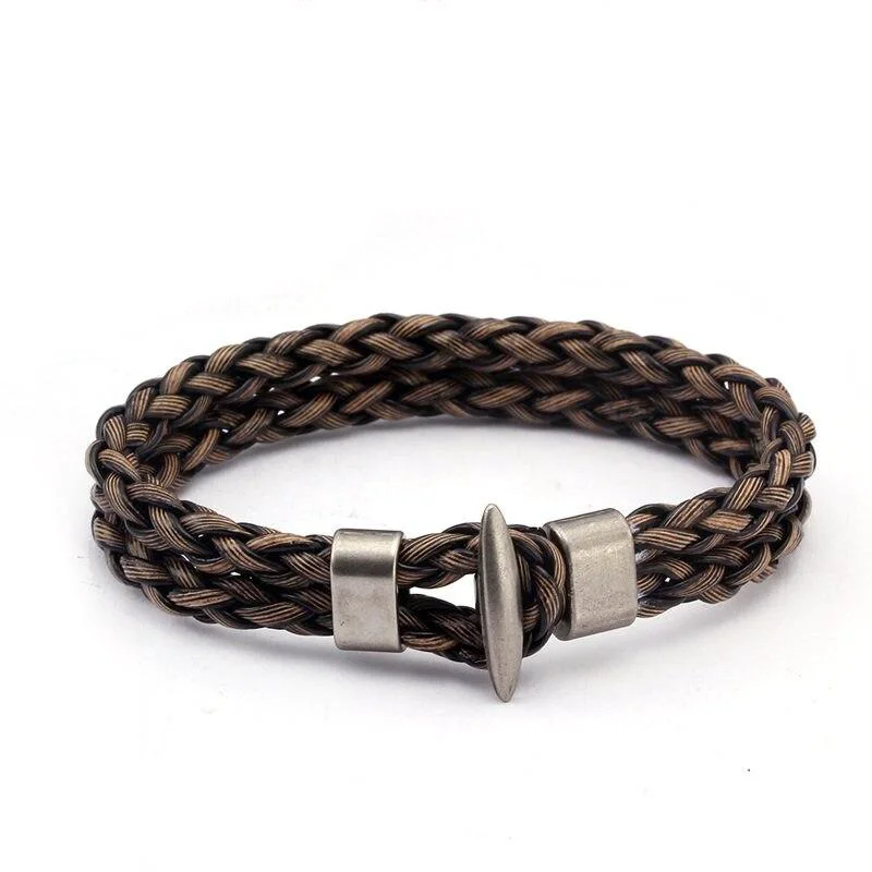 Relaxed Clemans Braided Leather Bracelet Safe