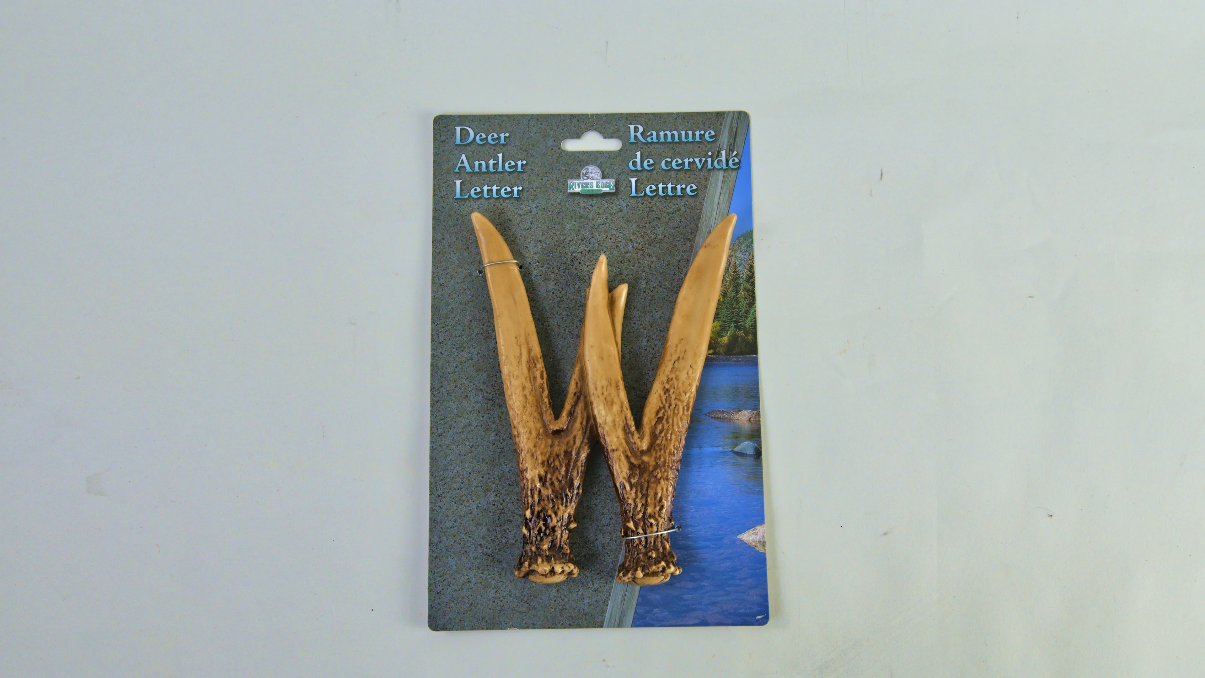 High-End Antler Letter-W Crafted