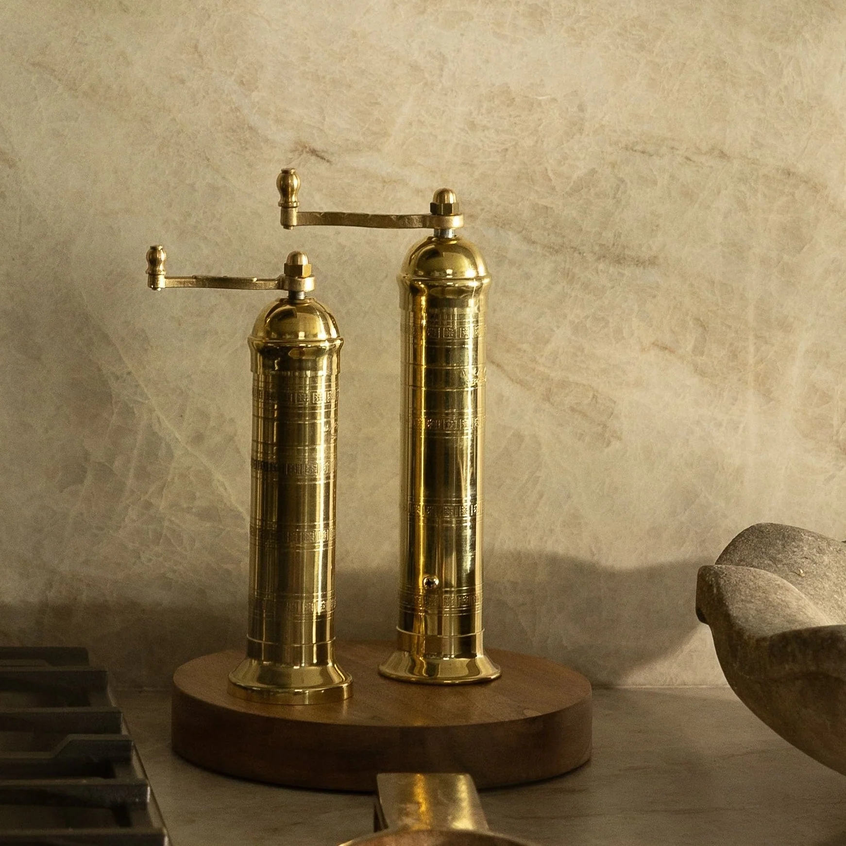 Fine Salt Pepper Mills Clean