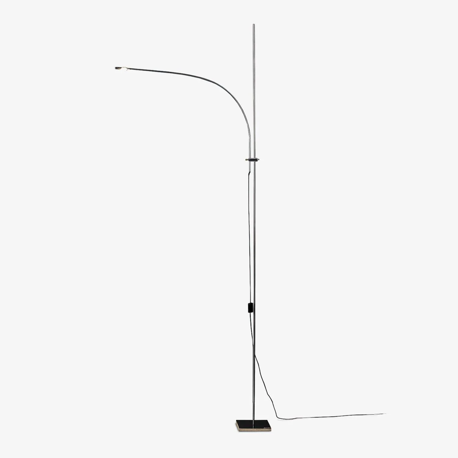 Next-Generation Metal Body Graceful Floor Lamp Fine