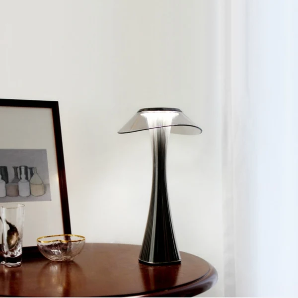 Clean Acrylic Cordless Nordic LED Table Lamp High-Grade