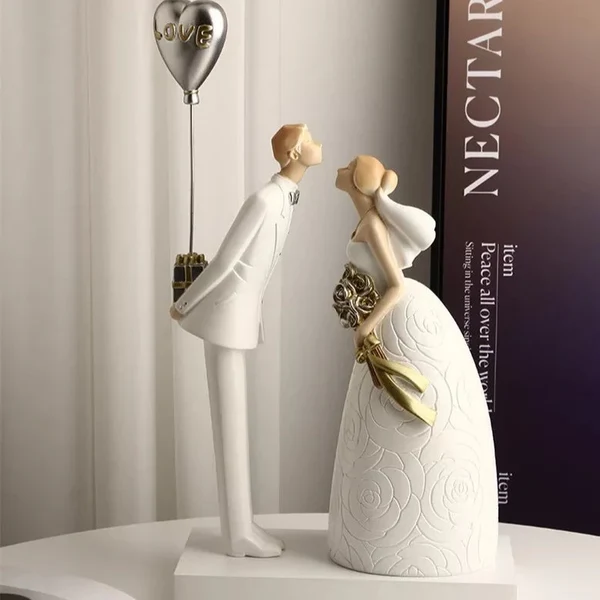 Natural Wedding Gift Statue Prestigious