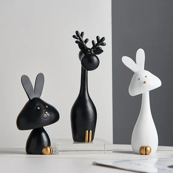 Outstanding Black White Cartoon Resin Statue Eco-Friendly