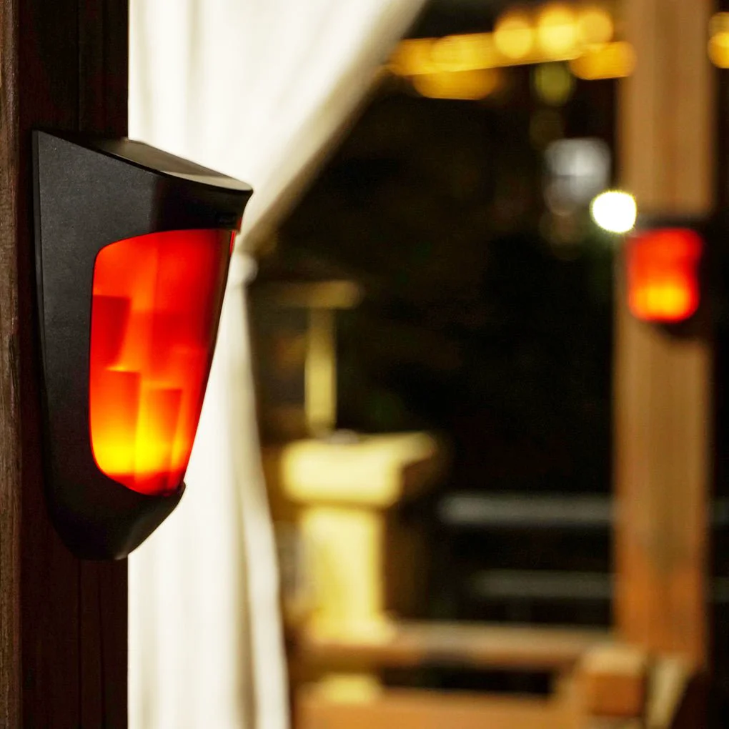 Professional Solar Energy LED Outdoor Wall Lamp Flame Light Wall Sconce Lighting Wall Lights Flexible