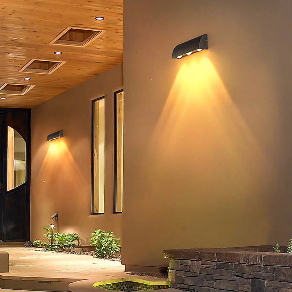 User-Friendly Outdoor Minimalist LED Waterproof Wall Light for Courtyard Balcony Foyer Refined