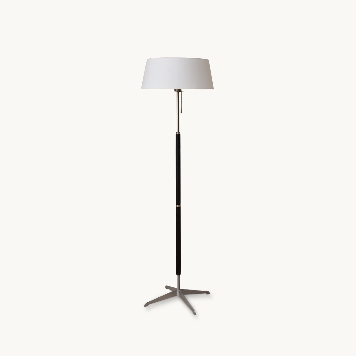 World-Class Kavik Floor Lamp Excellent