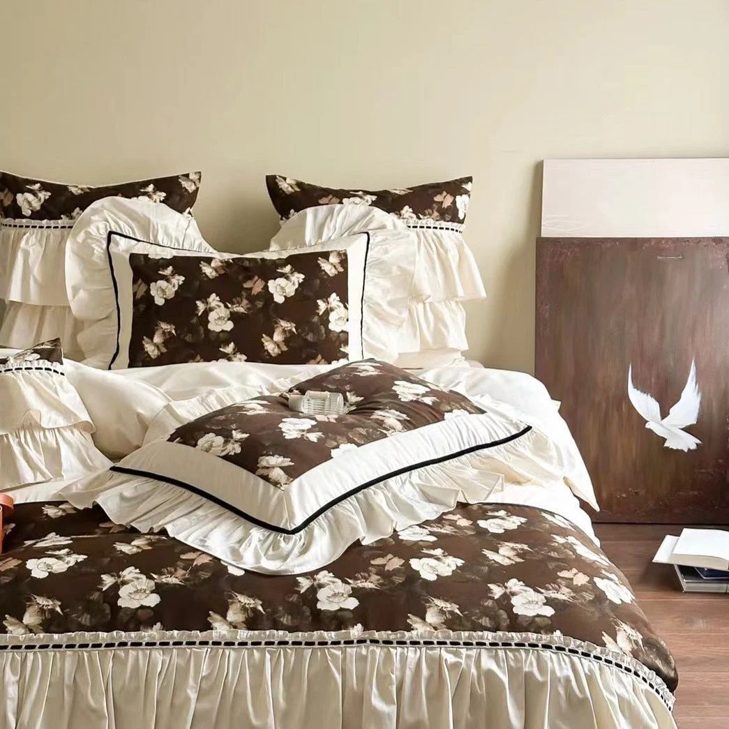 Soft Vintage Rural Flowers Bedding Set Contemporary
